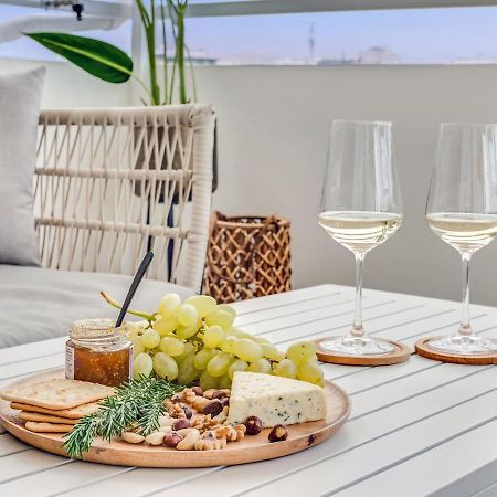 Sanders Coral Court Penthouse - Cute 3-Bedroom Apartment With Balcony Лимасол Екстериор снимка