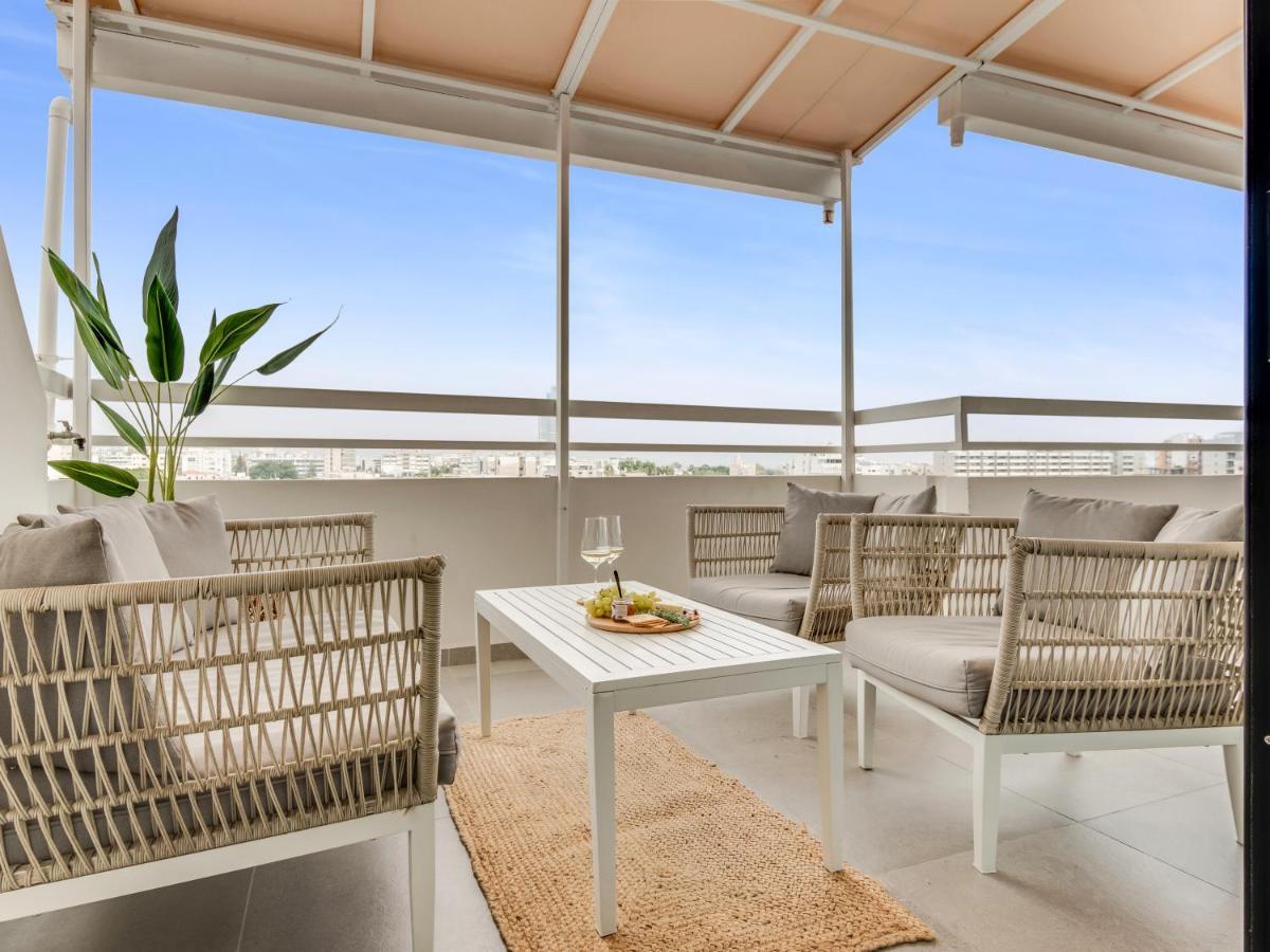 Sanders Coral Court Penthouse - Cute 3-Bedroom Apartment With Balcony Лимасол Екстериор снимка