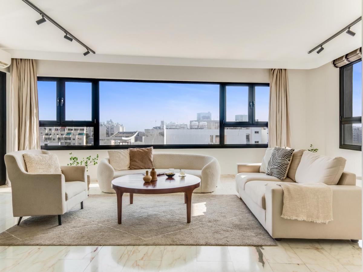 Sanders Coral Court Penthouse - Cute 3-Bedroom Apartment With Balcony Лимасол Екстериор снимка