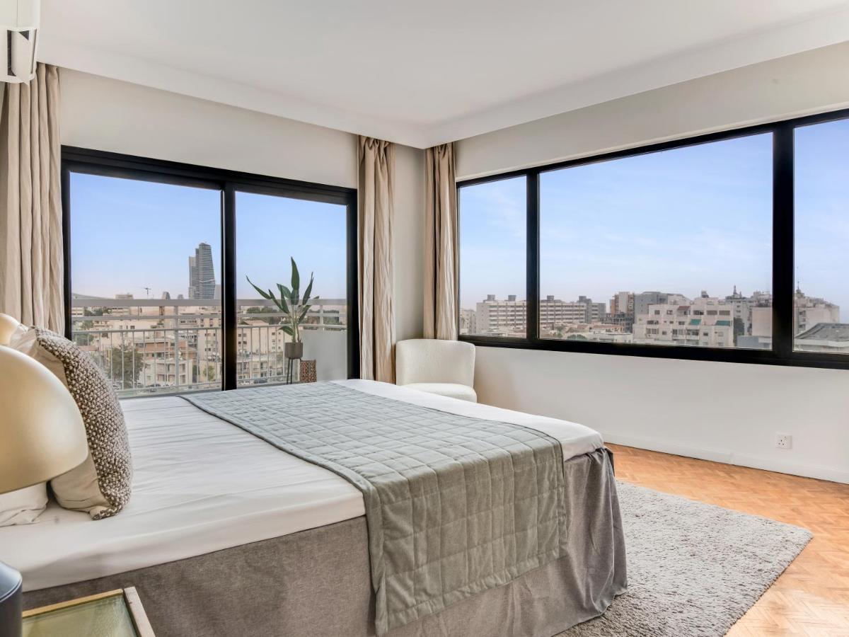 Sanders Coral Court Penthouse - Cute 3-Bedroom Apartment With Balcony Лимасол Екстериор снимка